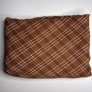 Grand foulard a carreaux très doux