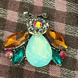 Broche Amelia