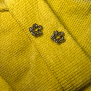 Broche Lila