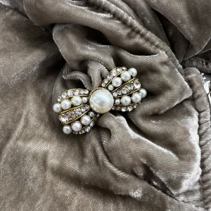 Broche Nodi