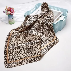 Foulard Léopard LAURA